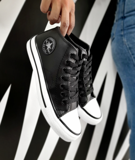 Botineta Star Cuerina Black