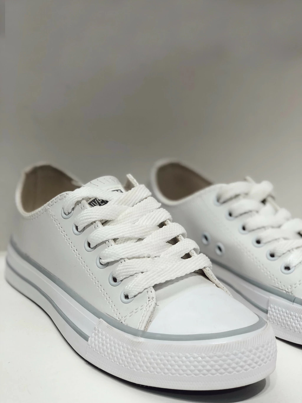 Zapatillas Urbanas Tipo Converse - Cuerina Blanca (35 al 40)