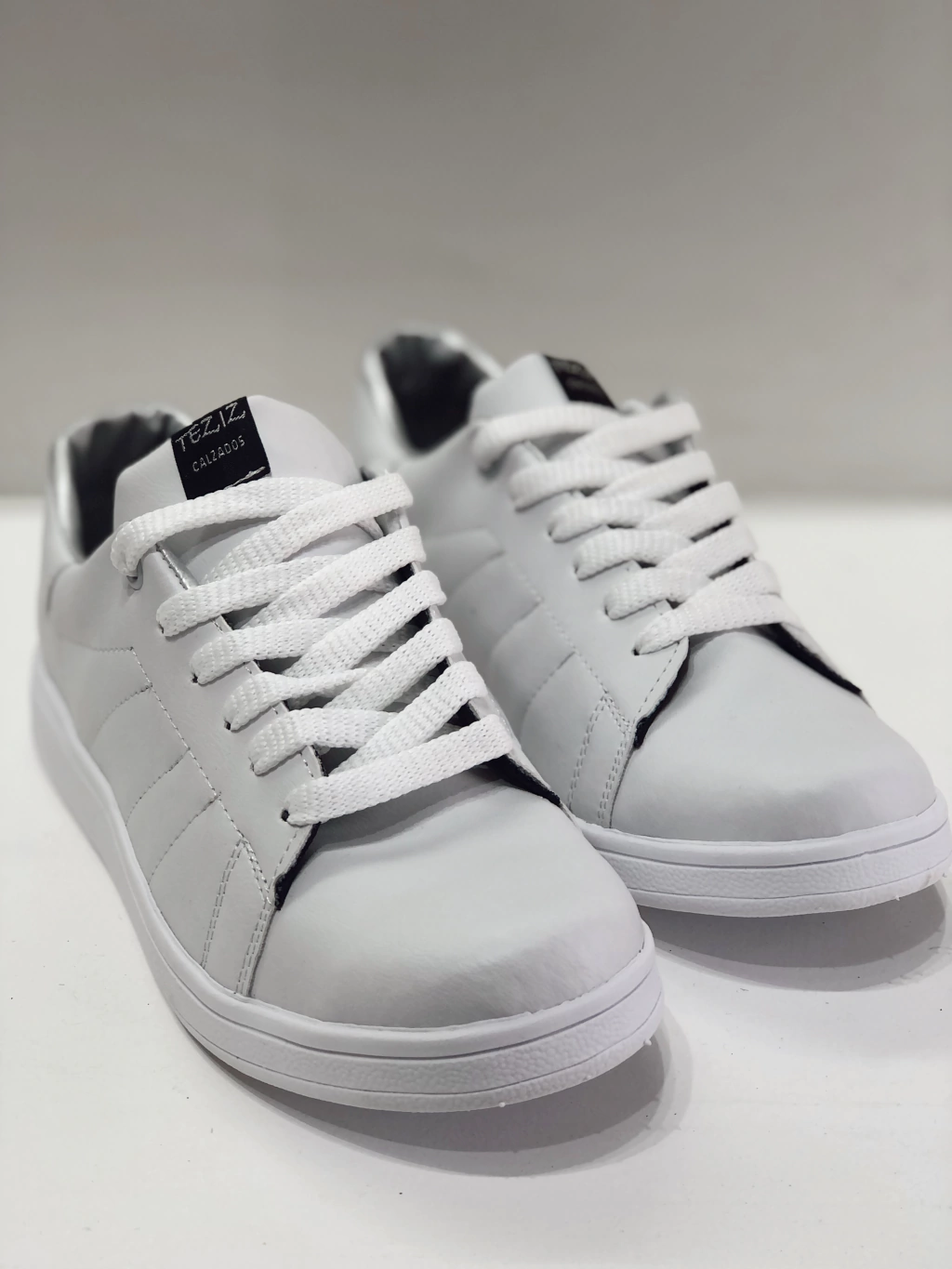 Zapatilla Teziz Art 231 Blanca