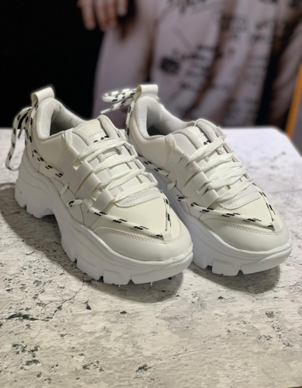 👟 Zapatilla Urbana Chunky 47Street Blanca | Talles 35 al 40