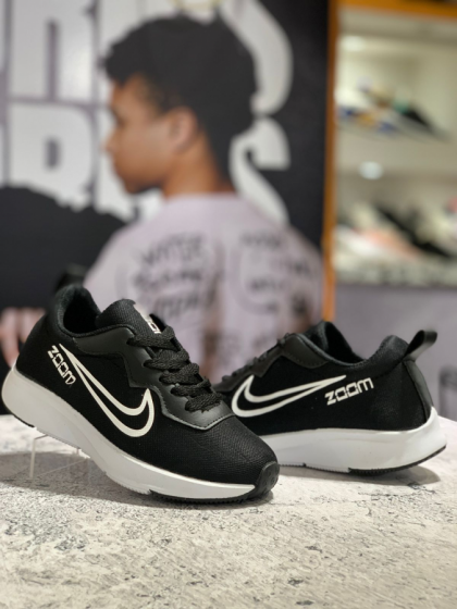Zapatillas Sport Zoom Black & White